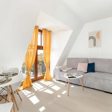 Апартаменты Elegant And Cosy 4th Floor Studio Close To The Park In By Renters *